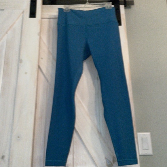 Lululemon Athletica size 12 yoga pants in dramatic blue. Worn a couple of times - Picture 2 of 9
